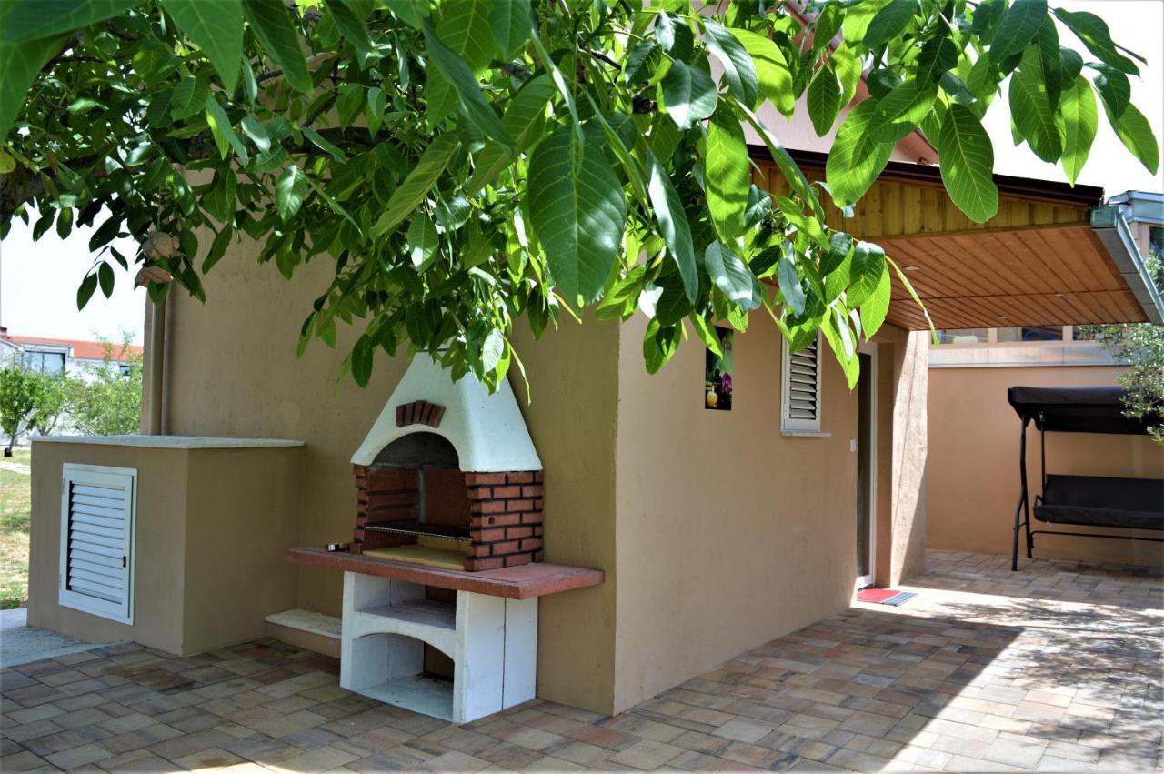 Studio Apartments Luka Biograd - Бенковаць Екстер'єр фото