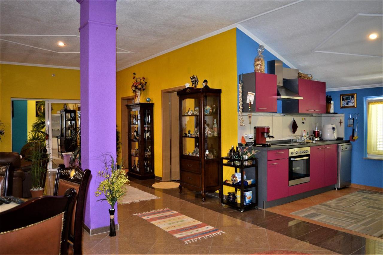 Studio Apartments Luka Biograd - Бенковаць Екстер'єр фото